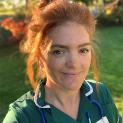 Hannah RVN : Veterinary Nurse