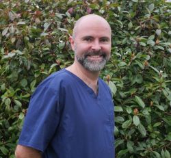 Dr Mario Antignani : Lead Referral Vet